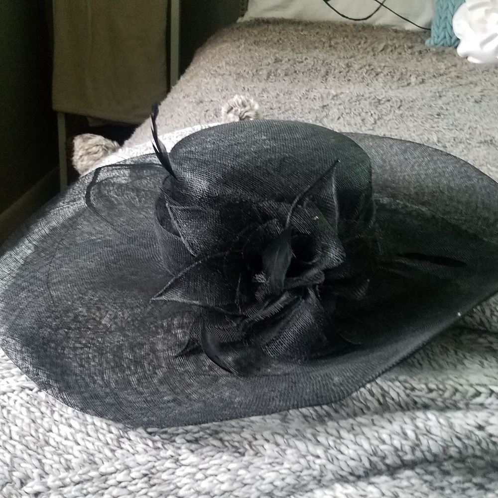 *FINAL SALE*Fabulous Derby Hat!!